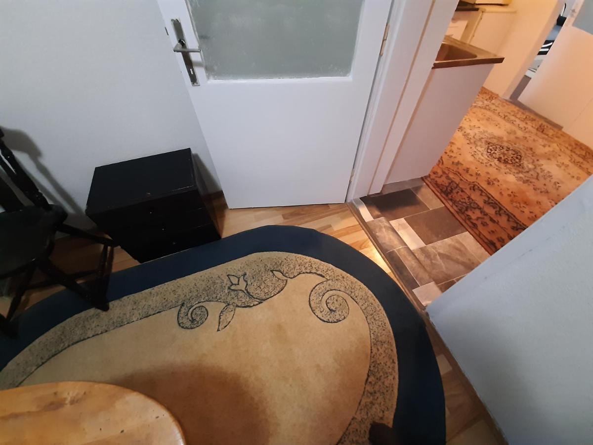 Sprat Kuce Lejlighed SJJ Eksteriør billede